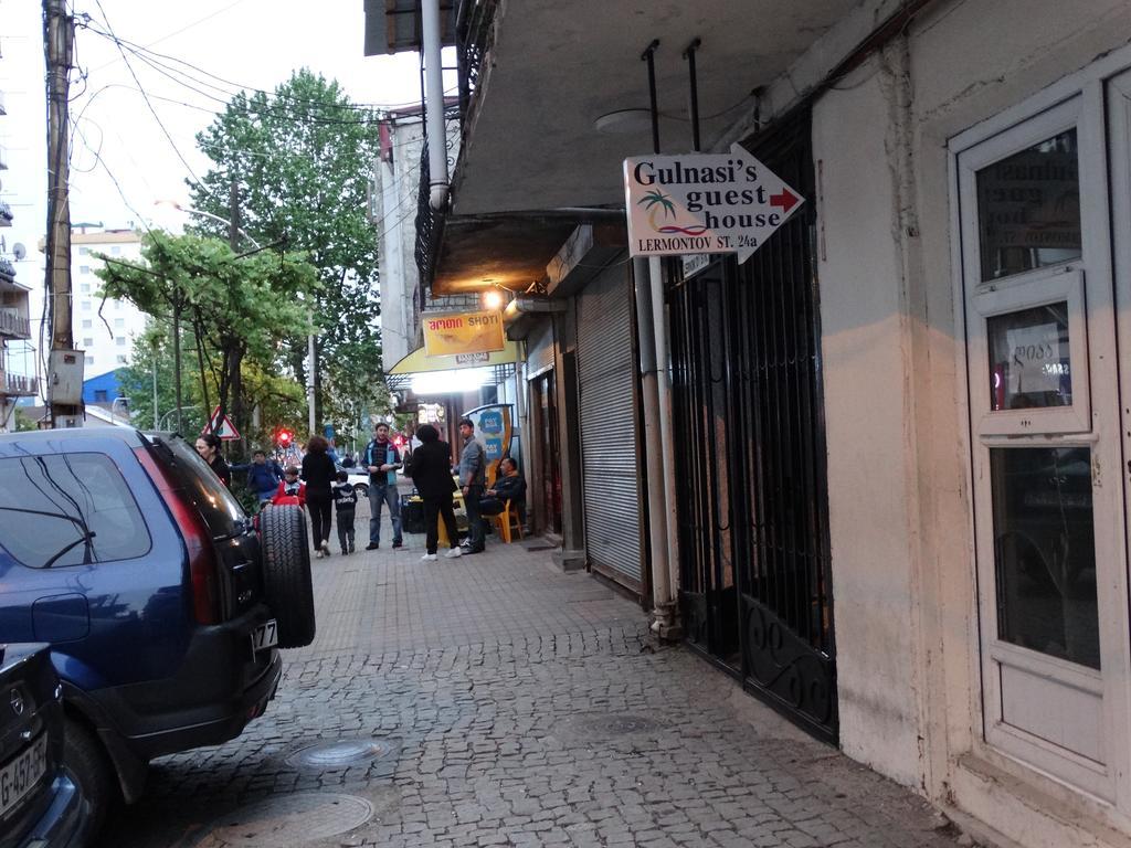 Gulnasi'S Guesthouse Batumi Exterior photo